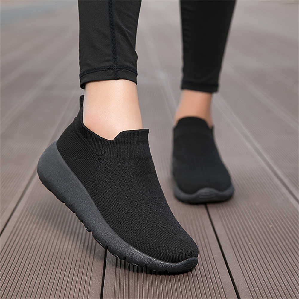 Women Shoes Running - Lightweight Anti-skid Black School Shoes Woven